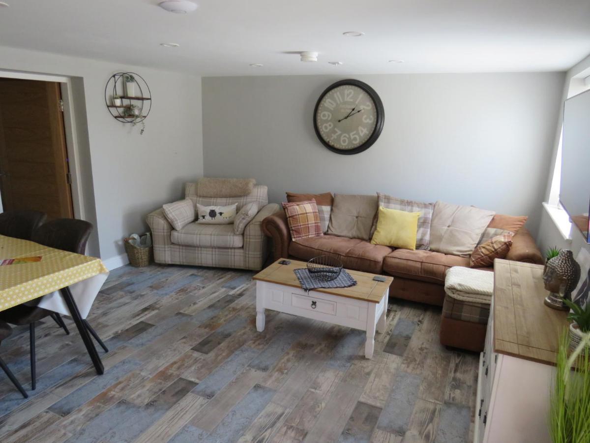 The Tack Room At Eastmoor Farm Fantastic 2 Bed Dog Friendly Luxury Cottage With Secure Gardens And Onsite Parking Bridlington Exterior photo